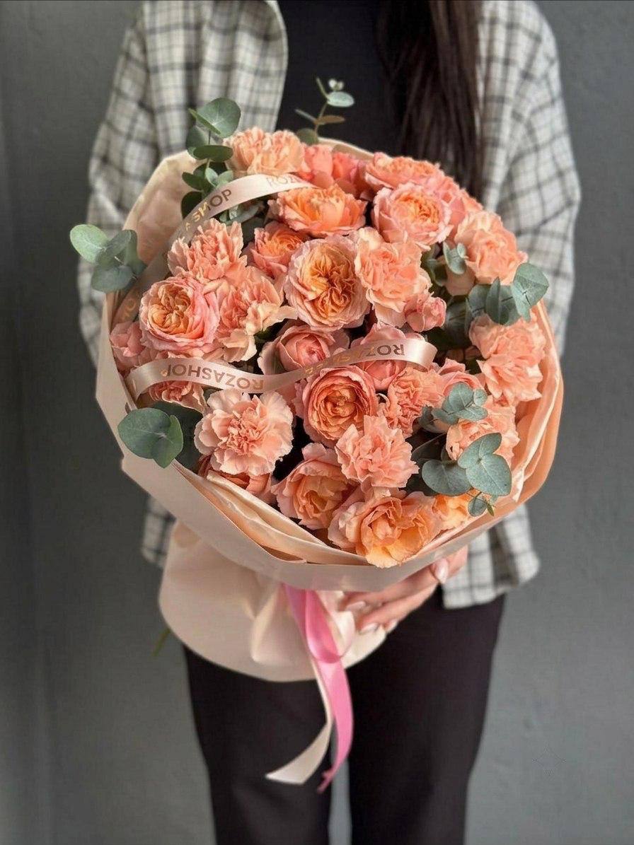 Авторский букет «Персиковый закат»